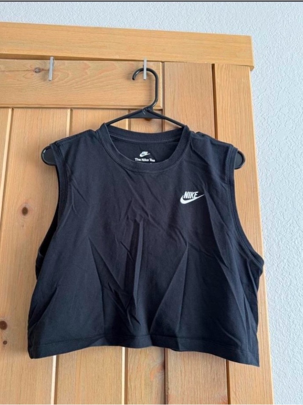 The Nike Tee Cropped Sleeveless Top